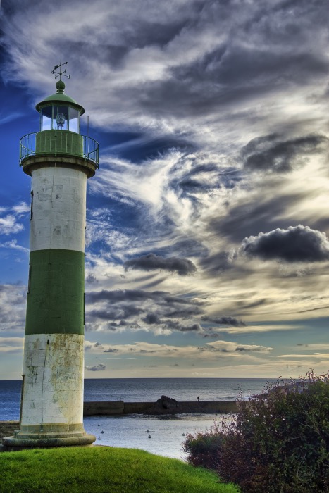 Phare aval